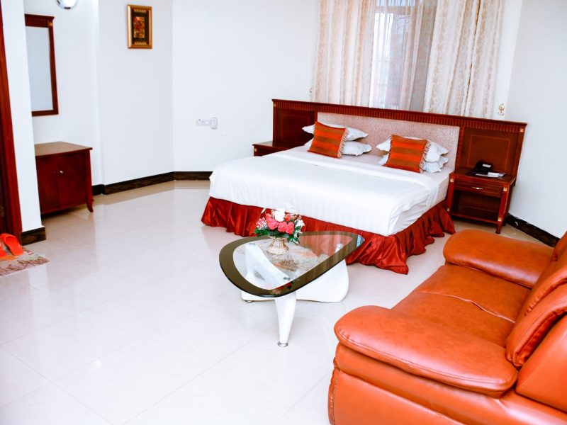 Super Deluxe Room – Lenana Hotel