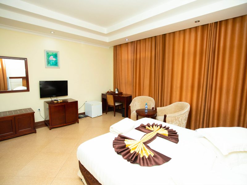 PRESIDENTIAL SUITE ROOM – Victoria Palace Hotel