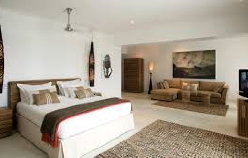 THE OYSTERBAY HOTEL SUITES