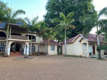 CHANYA LODGE