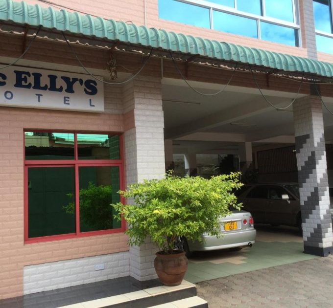 MC-ELLY’S HOTEL