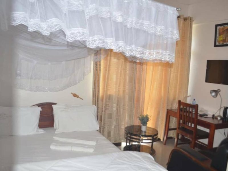 DELUXE DOUBLE ROOM