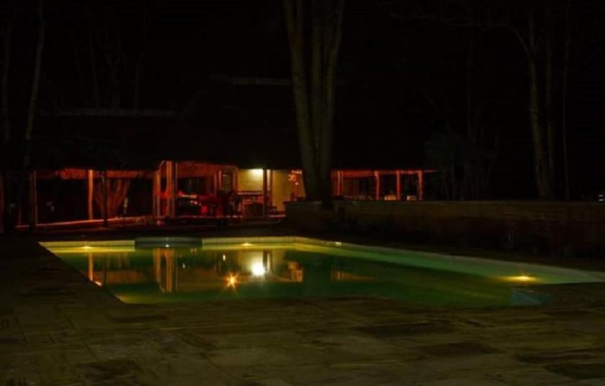 SIMBAMWENNI LODGE AND CAMPING