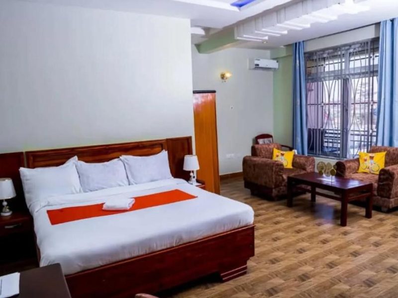 Deluxe King Suite